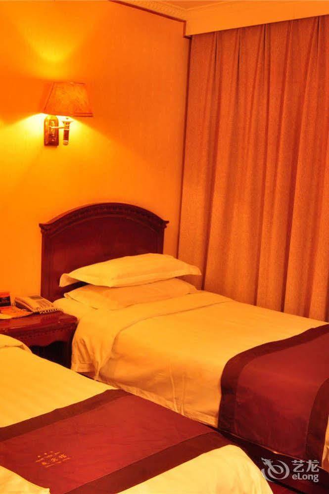 Yak Hotel Лхаса Экстерьер фото