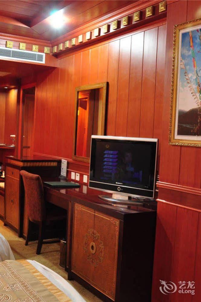 Yak Hotel Лхаса Экстерьер фото